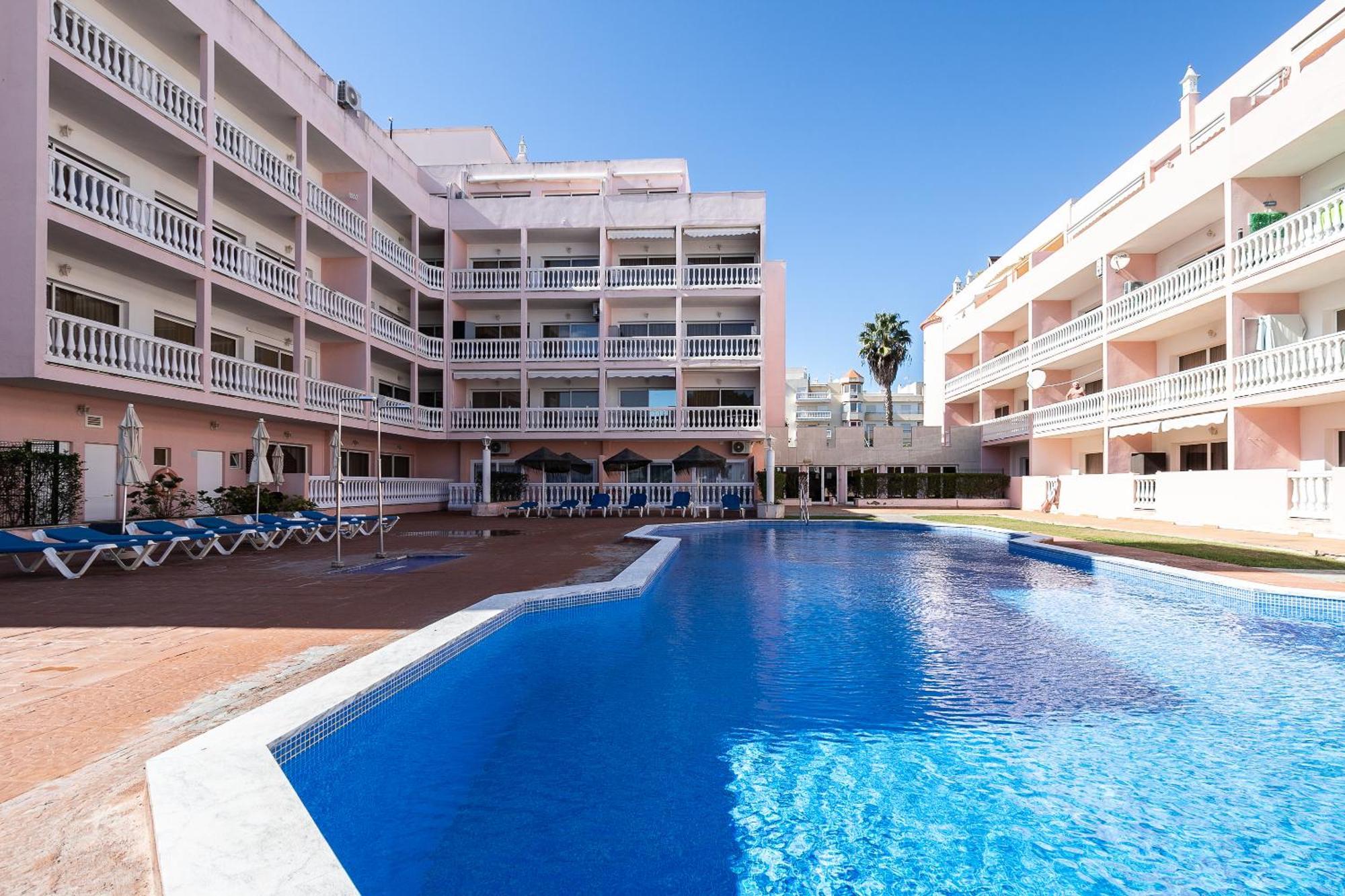 Parque Dos Reis Apartment 2 Монте-Гордо Экстерьер фото