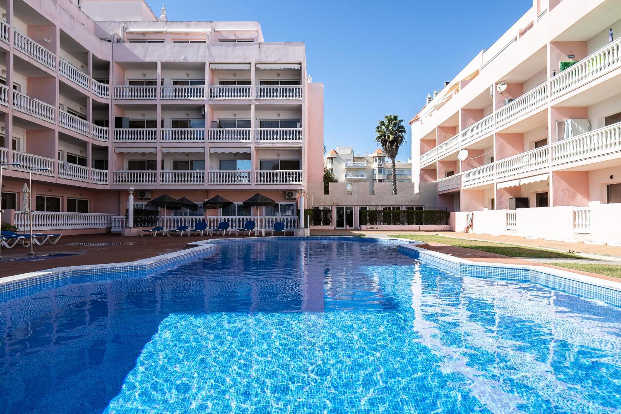 Parque Dos Reis Apartment 2 Монте-Гордо Экстерьер фото