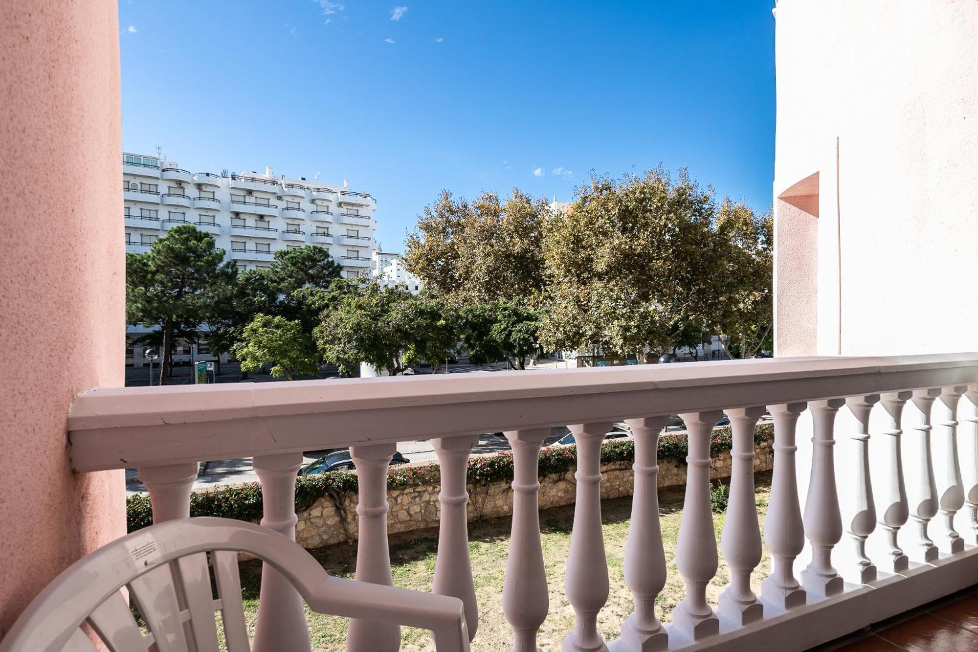 Parque Dos Reis Apartment 2 Монте-Гордо Экстерьер фото