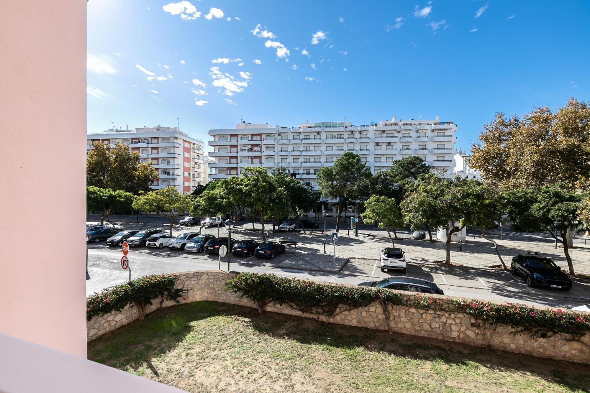 Parque Dos Reis Apartment 2 Монте-Гордо Экстерьер фото